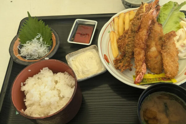 魚々の里 とまりん